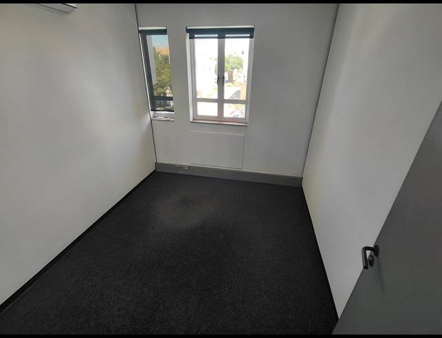 387M² OFFICE TO LET IN BRYANSTON